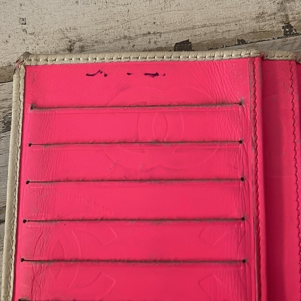 CHANEL Cambon Long Wallet White Quilted Leather Black CC Pink Interior - Picture 5 of 14